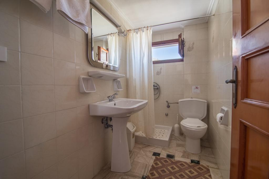 Maria Parameriti Apartments Poros  Bagian luar foto