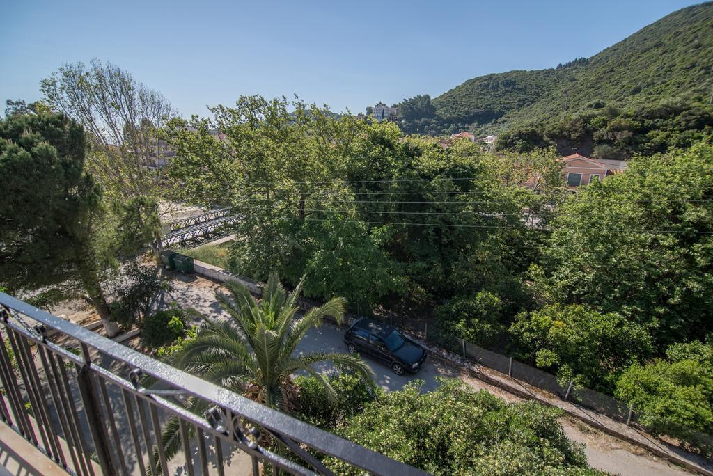 Maria Parameriti Apartments Poros  Bagian luar foto