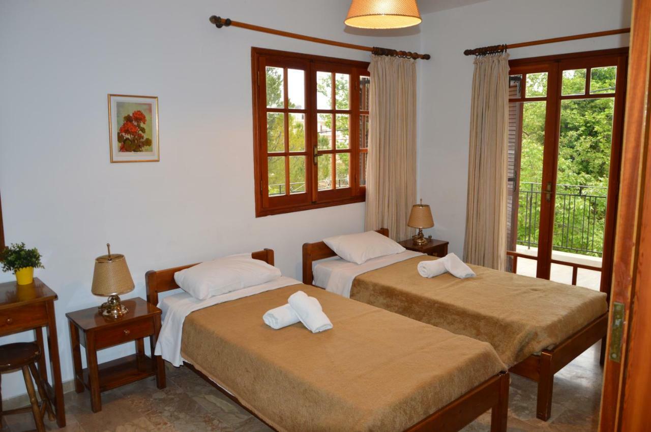 Maria Parameriti Apartments Poros  Bagian luar foto