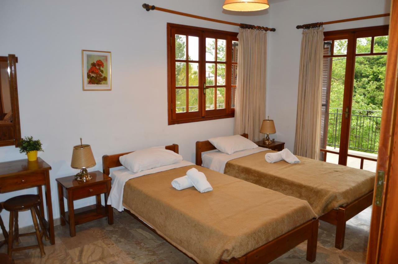Maria Parameriti Apartments Poros  Bagian luar foto