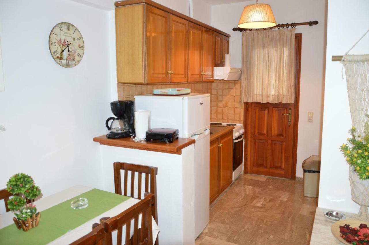 Maria Parameriti Apartments Poros  Bagian luar foto