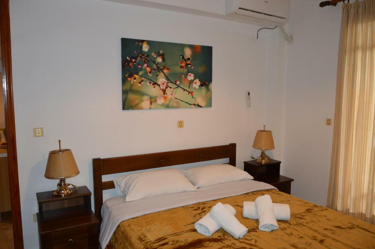 Maria Parameriti Apartments Poros  Bagian luar foto